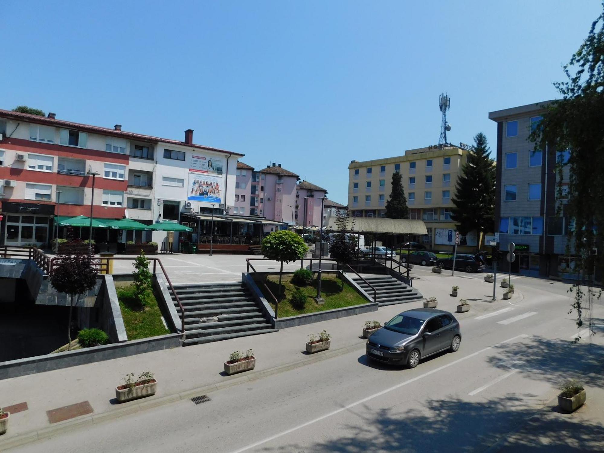 Tina Apartman Prnjavor Luaran gambar